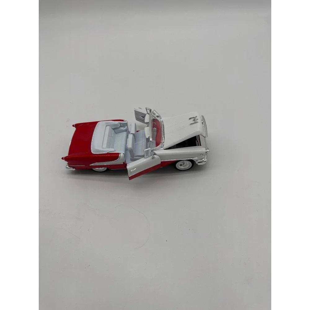 Welly No. 2432 1955‎ Oldsmobile Super 88 Red & White Die Cast Metal Car